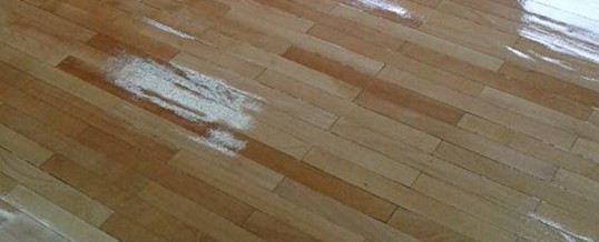 Parchet lacuit dupa etapa de raschetare